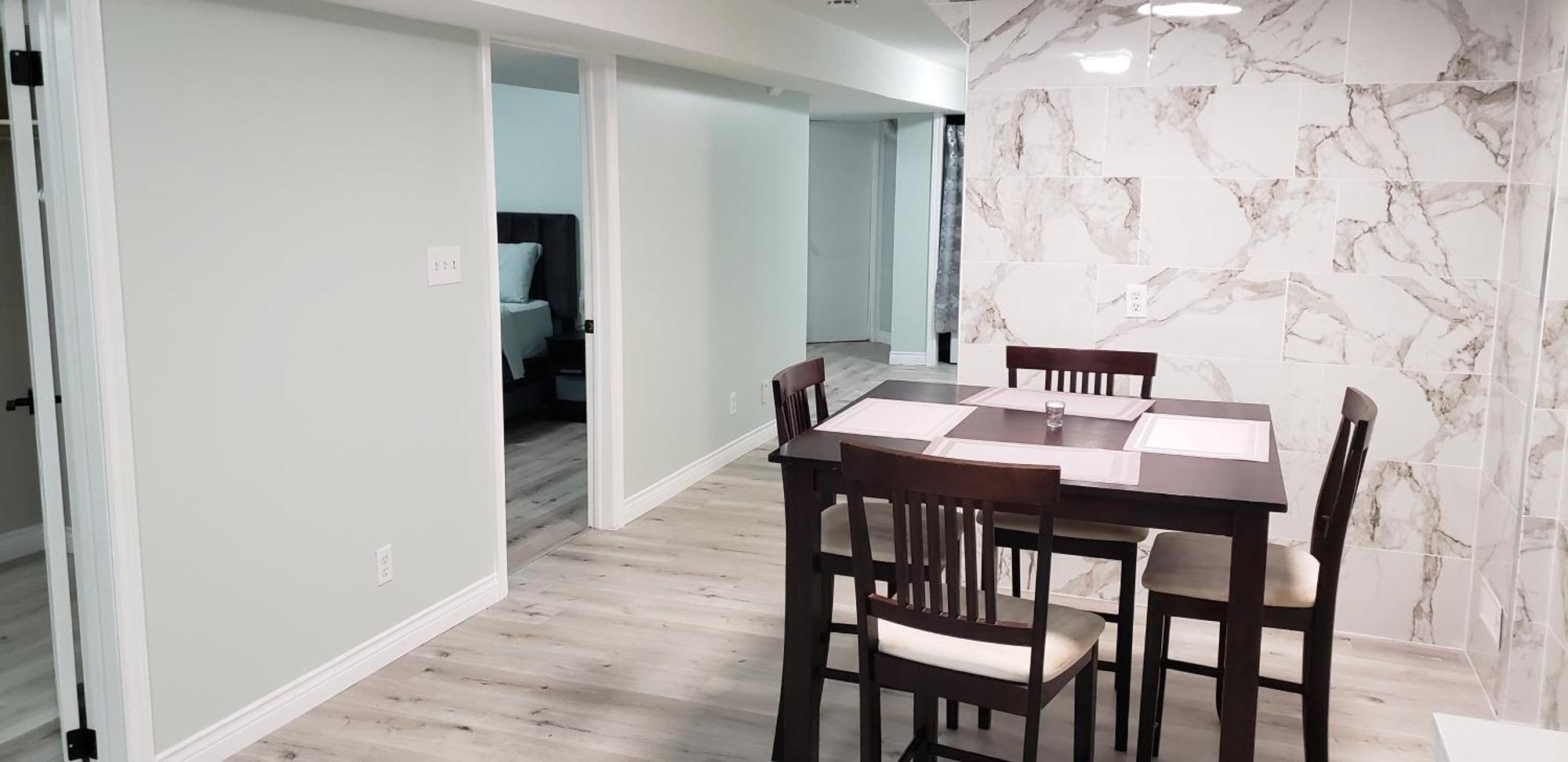 2 Bedroom Luxury Apartment Гвелф Екстер'єр фото